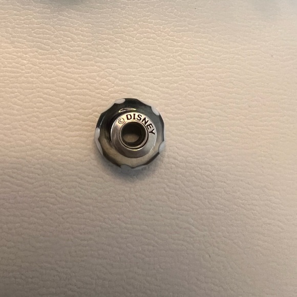 Authentic PANDORA Disney Classic Mickey Mouse Murano Glass Charm - Picture 5 of 7